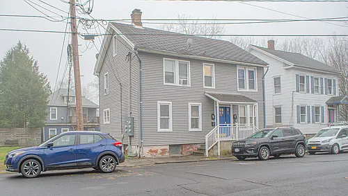 152 Saint James St #1 Photo 1