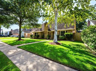 10107 Rippling Fields Dr, Houston, TX 77064