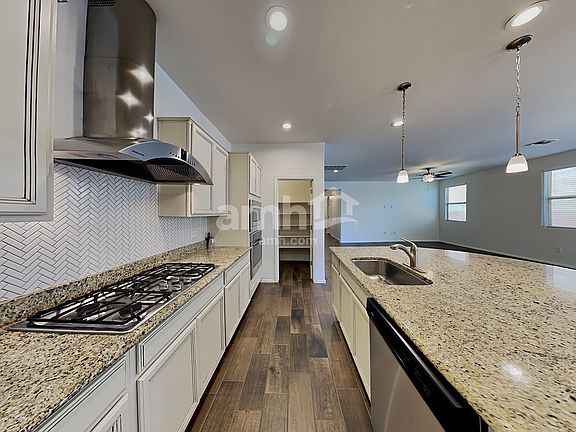 5th image of 883 W Calle Ocarina