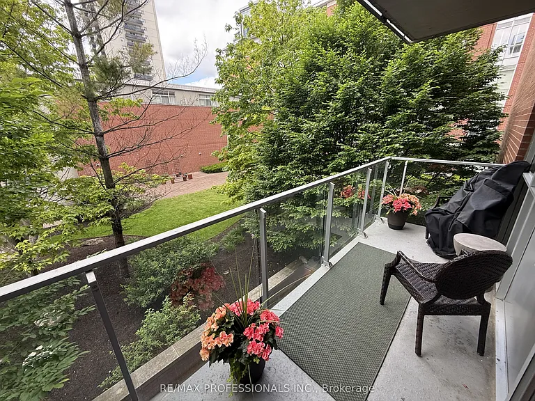 80 Port St E #216 — Photo 8
