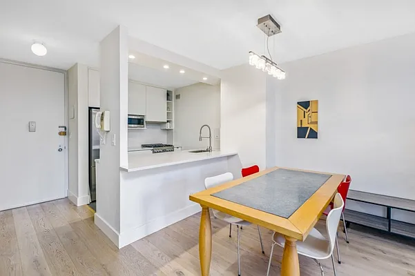 Sold by Ostrov Realty Group | media 10