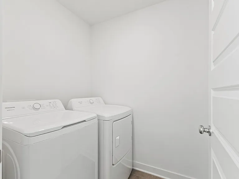 2789 Herndon Ln — Photo 36