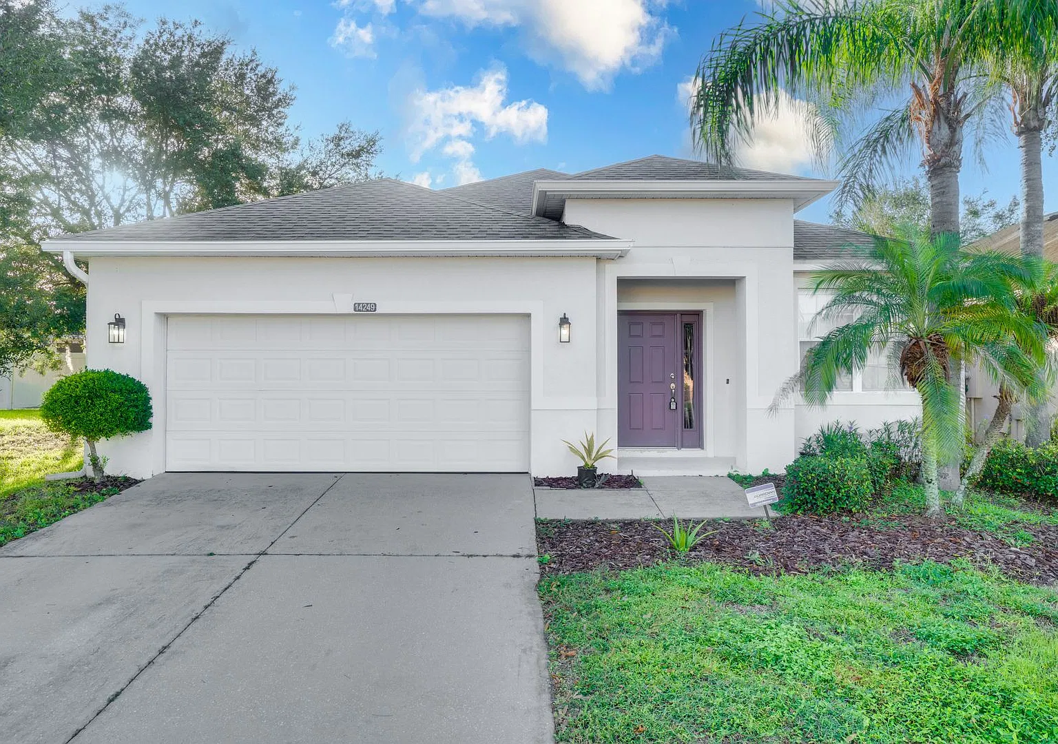 4BR/2BA Home in Wyndham Lakes Estates | Fenced Yard, Screened Patio & 2-Car Garage — Photo 3