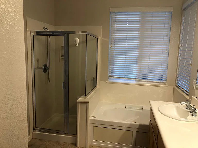Sandyhills Dr — Photo 7