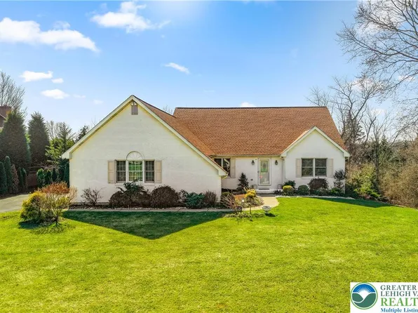 4950 Harvey Rd, Bethlehem, PA 18020