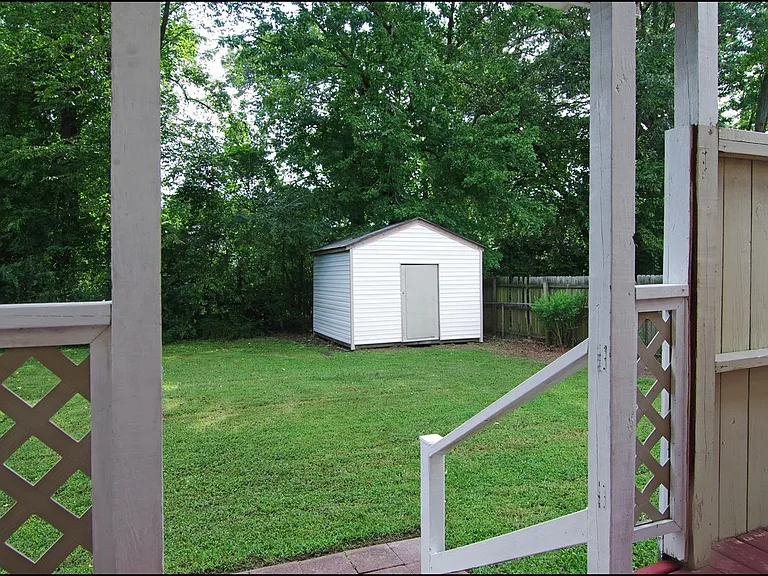 69 Cavalier Rd — Photo 18