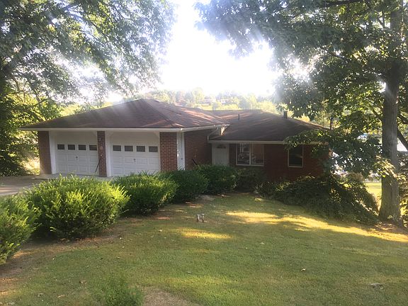 3rd image of 47925 Tomahawk Dr
