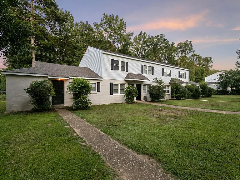 Bellview Apartments — Photo 16