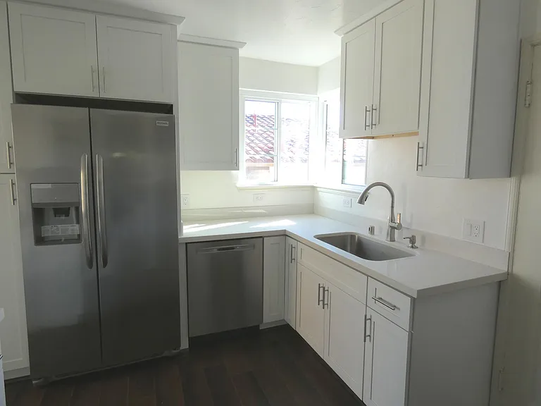 4236 Oakmore Rd — Photo 3