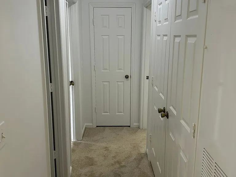 Arlington Apartments — Photo 162