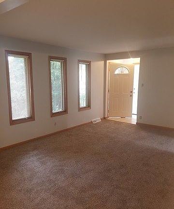 3rd image of 9918 S 81st Ave