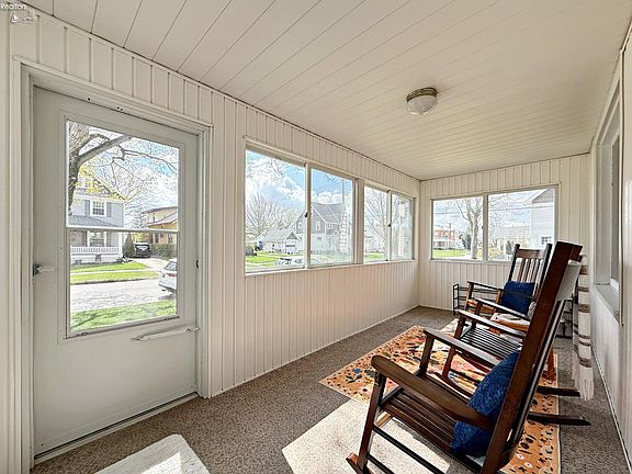 5th image of 356 Hedges St