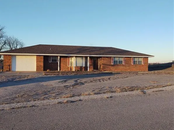 1240 County St, Carnegie, OK 73015