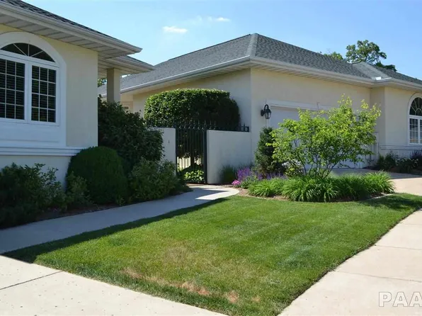 5720 W Deer Park Dr, Peoria, IL 61615