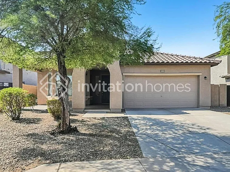10821 W Madison St — Photo 1