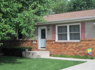 701 Somerset Dr, Metamora, IL