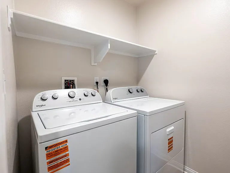 401 Verna St — Photo 14