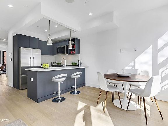 2nd image of 149 Clifton Pl Unit Penthouse