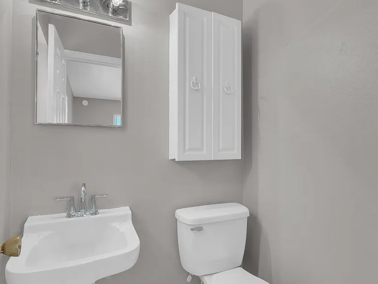 228 Caribe Cir — Photo 30