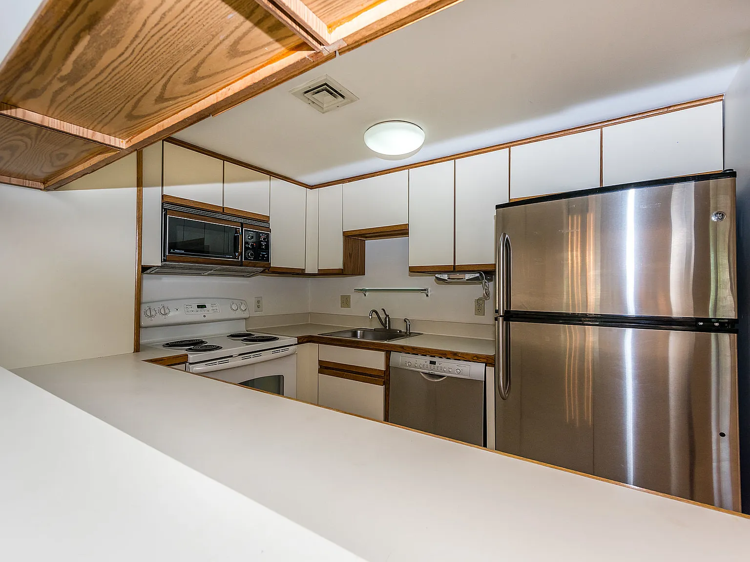 2 bed, 1100 sqft, $3,950 — Photo 4