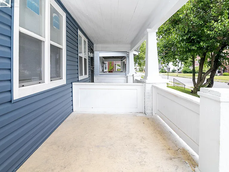 1157 Linwood Ave — Photo 3