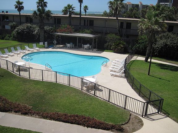 3rd image of 600 Padre Blvd #304