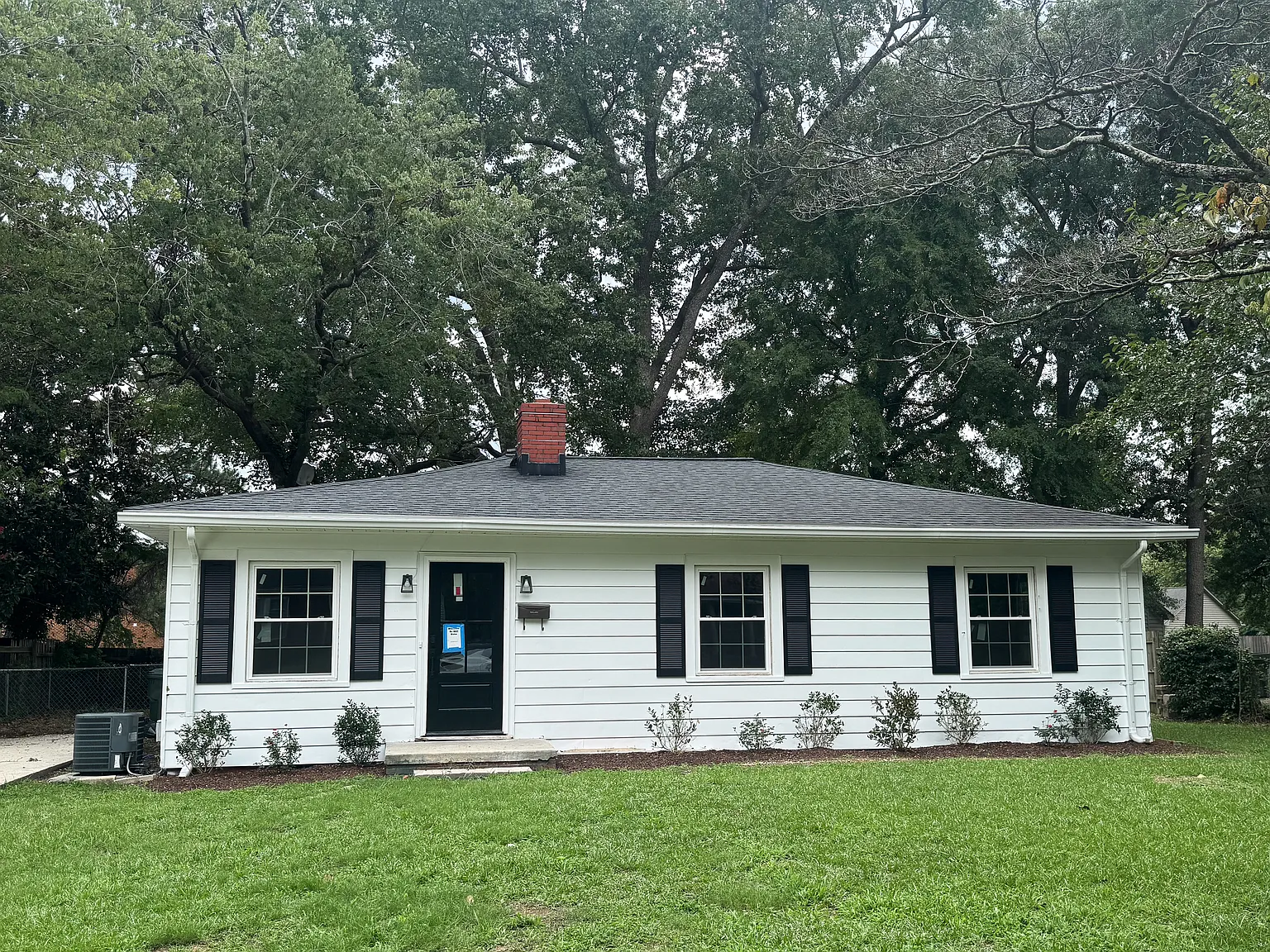 3 bed, 1080 sqft, $1,975 — Photo 1
