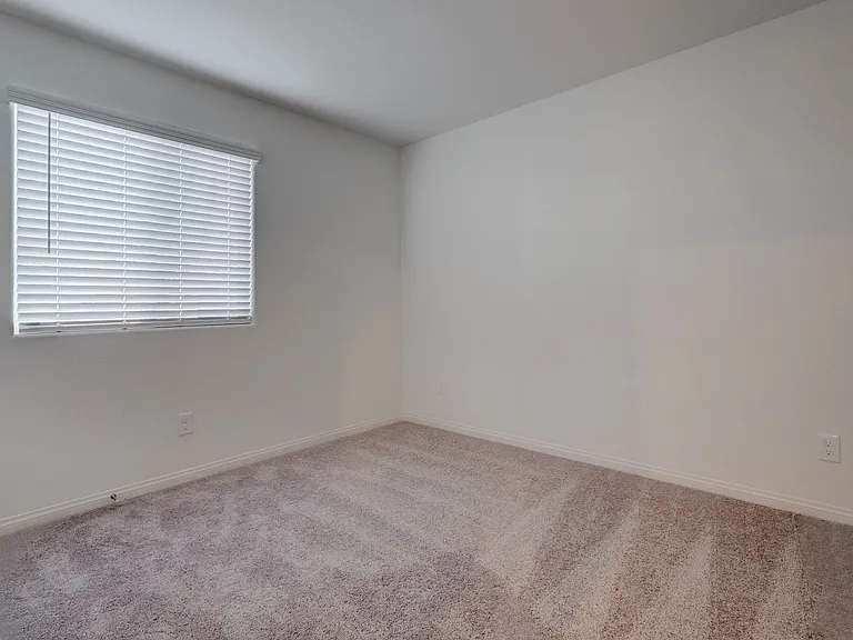 9256 Innot Ave — Photo 25