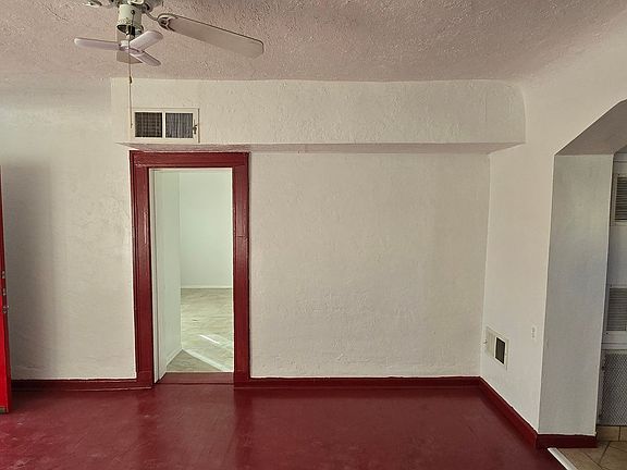 4th image of 3117 Cypress Ave