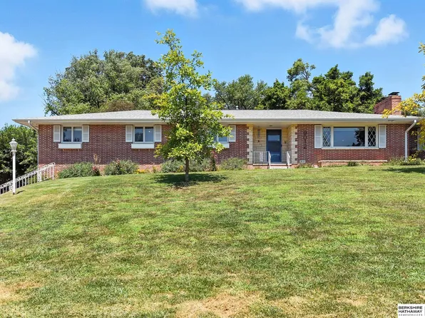 9012 Shirley St, Omaha, NE 68124