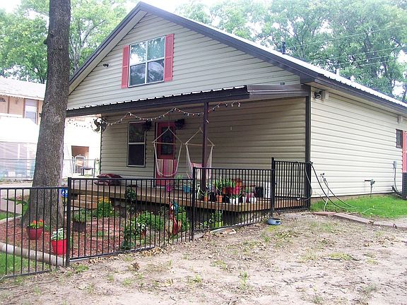 4th image of 148 Forest Ln