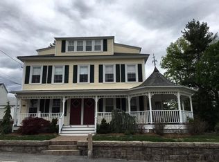 39 Youngs Ave FLOOR 1, West Warwick, RI 02893