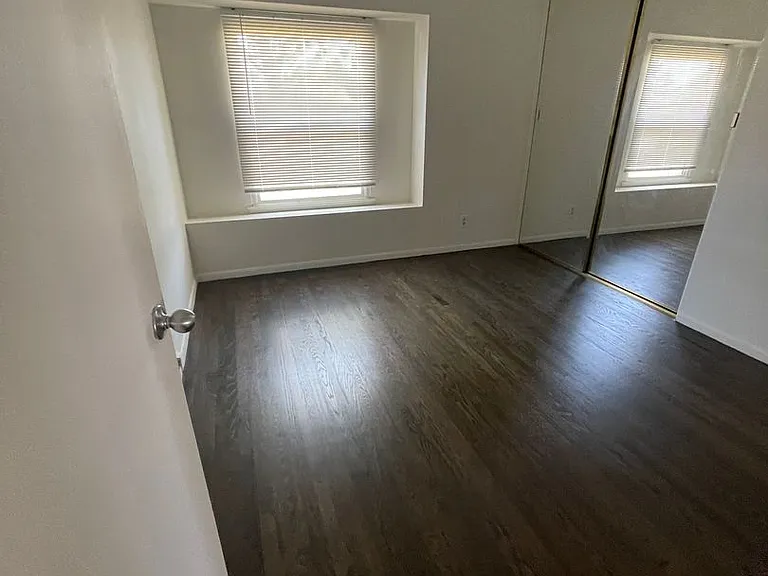 20817 Ely Ave — Photo 14