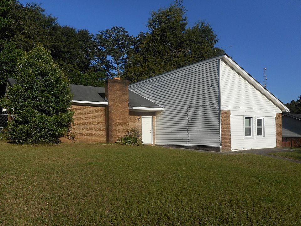 1st image of 3739 Woodcock Dr