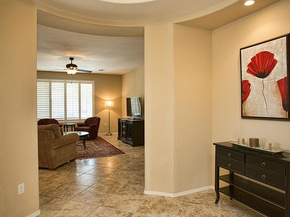 2nd image of 739 W Camino Curvitas