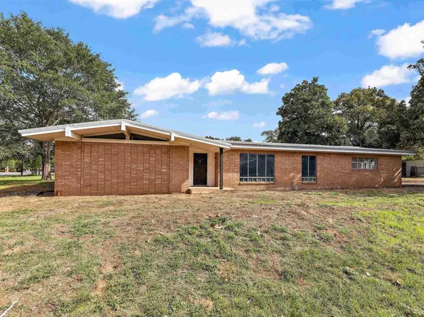 125 Daniels St, Rusk, TX 75785