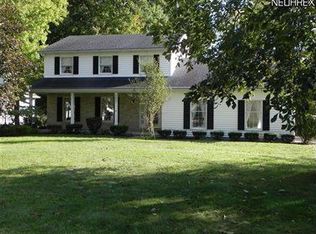 3531 Hummingbird Hill Dr, Poland, OH