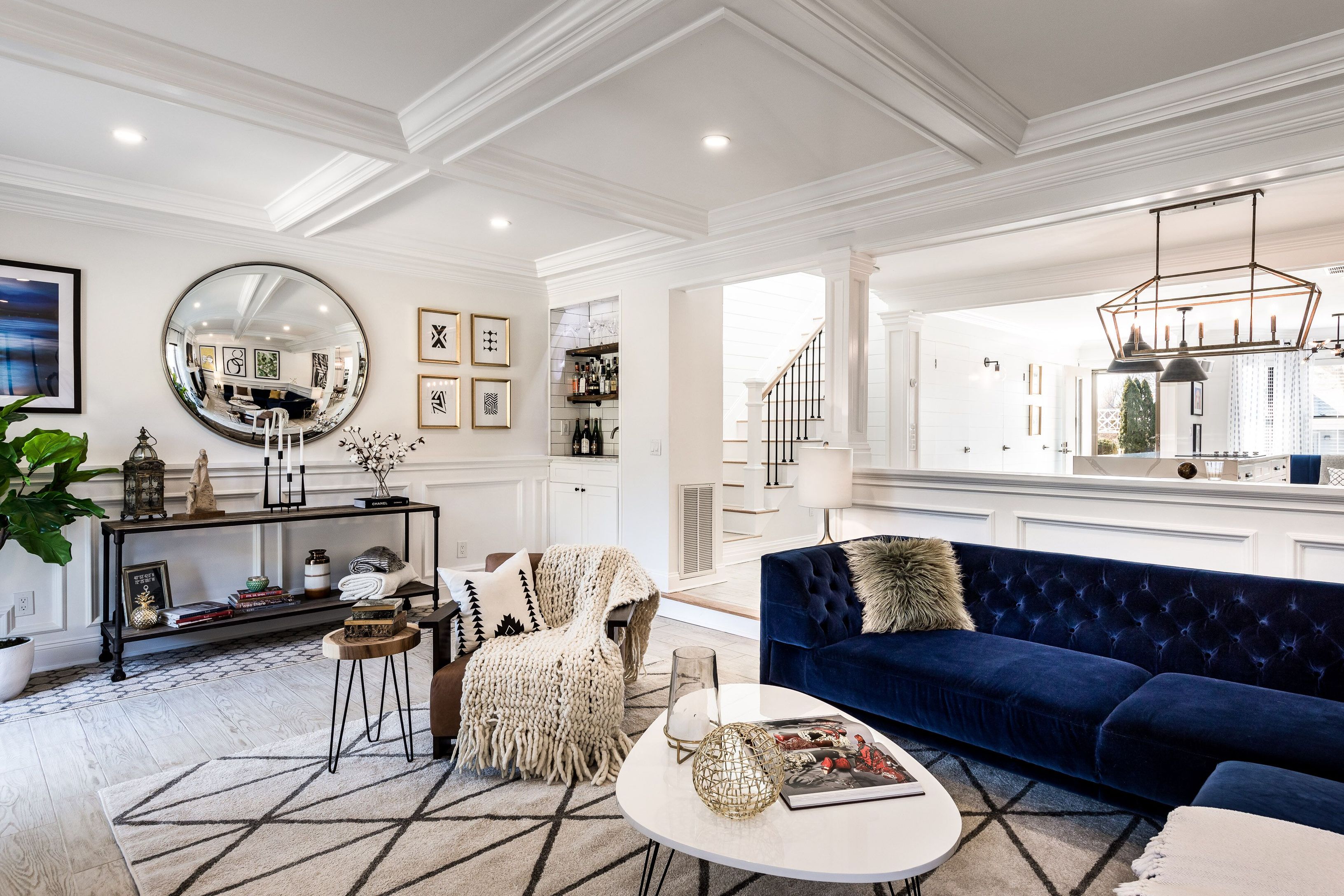 50 Hubbard Ln Unit 118, Southampton, NY 11968 Out East