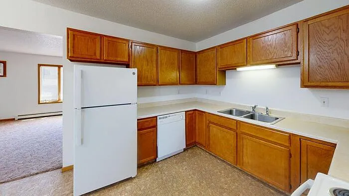 300 1st St NE #1 — Photo 1