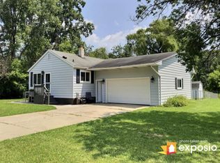 6052 N Belsay Rd, Flint, MI 48506