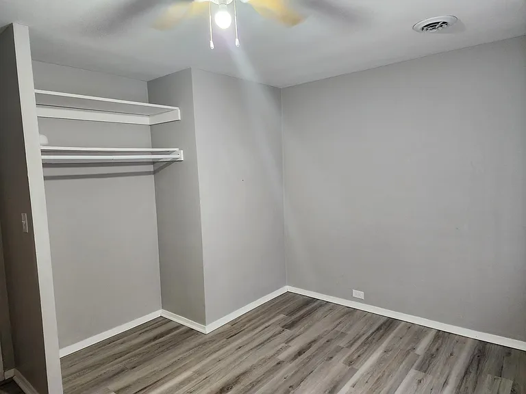 1609 N Olive St — Photo 7