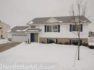 417 Bunker Dr, Northfield, MN 55057