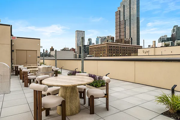 Rented by Nooklyn NYC LLC | media 27