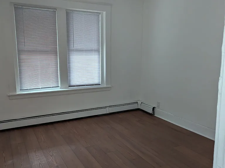 152 Oak Street — Photo 8
