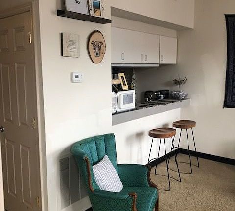 3rd image of 2006 E Franklin St APT 14