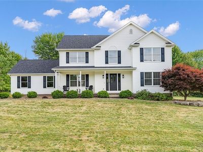 471 Olde Country Ln, North Lima, OH, 44452