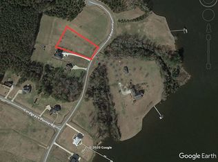 10 Fernwood Ct, Bath, NC 27808