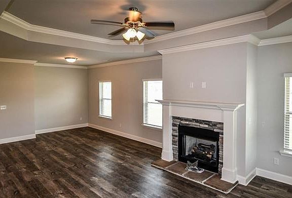2nd image of 109 River Haven Dr