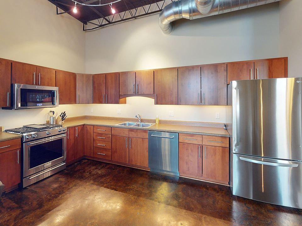 1st image of 625 Saint Joseph St #205