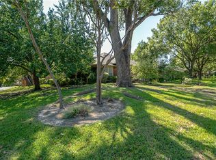 9636 Heatherdale Dr, Dallas, TX 75243